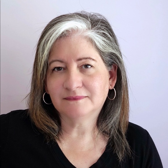 Meet your Posher, Eliana - Picture 1 of 1